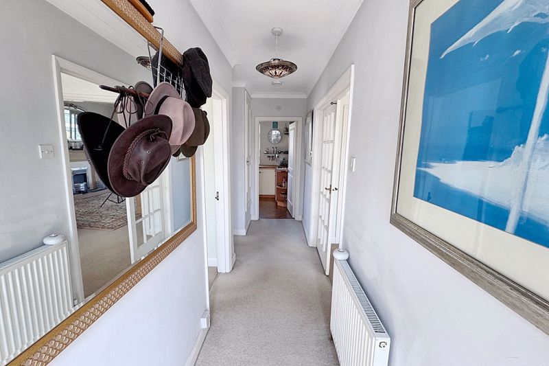 Larkfield Way